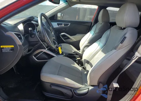 2014 Hyundai Veloster z USA, uszkodzony, nr VIN KMHTC6AD1EU198737